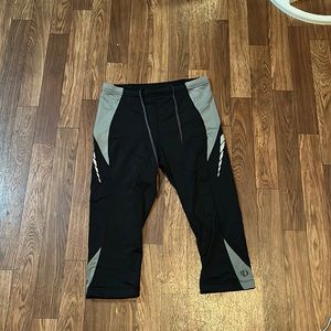 capri leggings/cycling pants